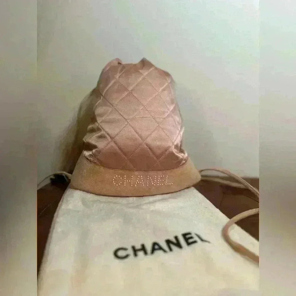 FREE GIVEAWAY! Follow on IG @myexlux free giveaways often - Picture 7 of 10